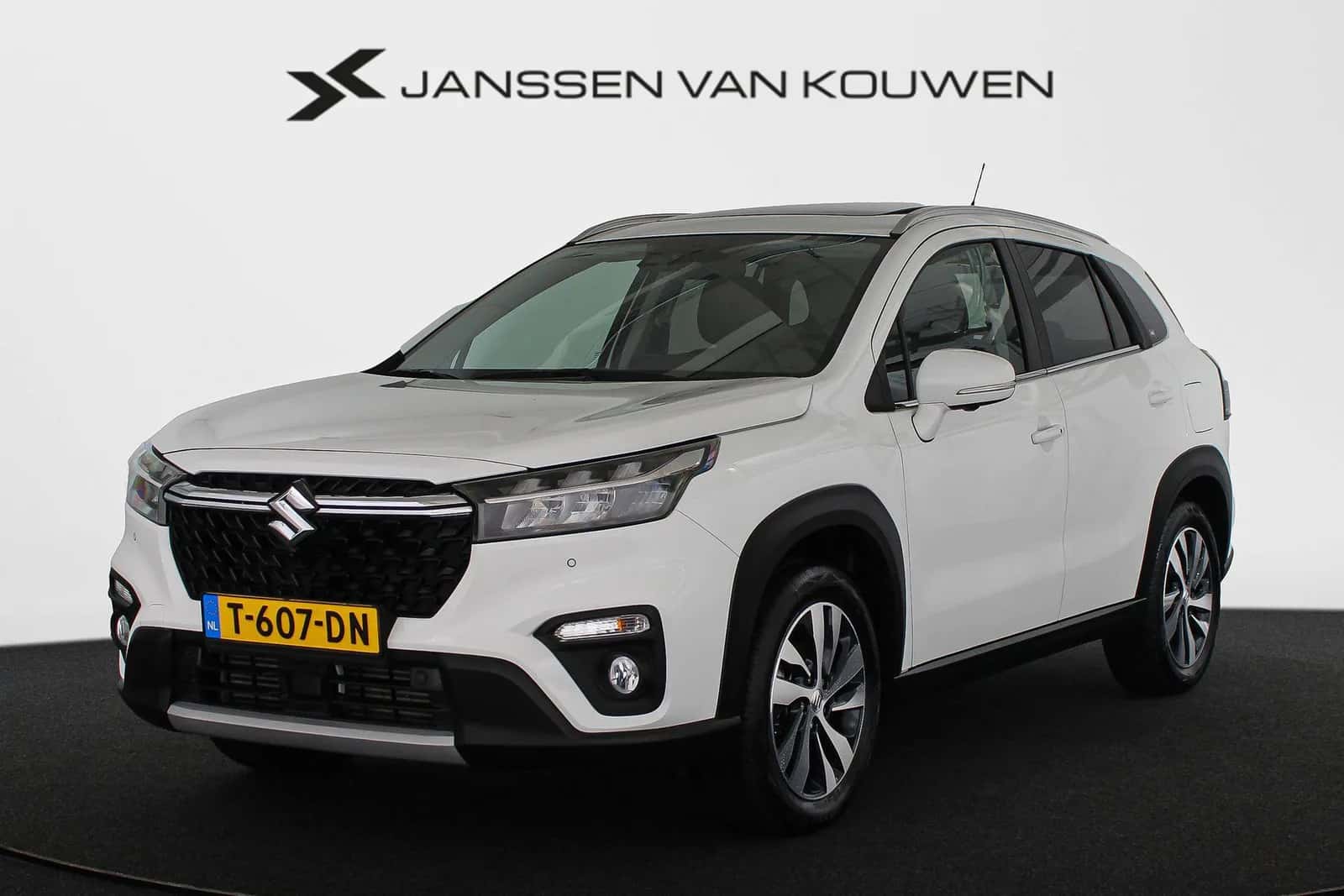 Suzuki S-Cross (2022) — foto 1