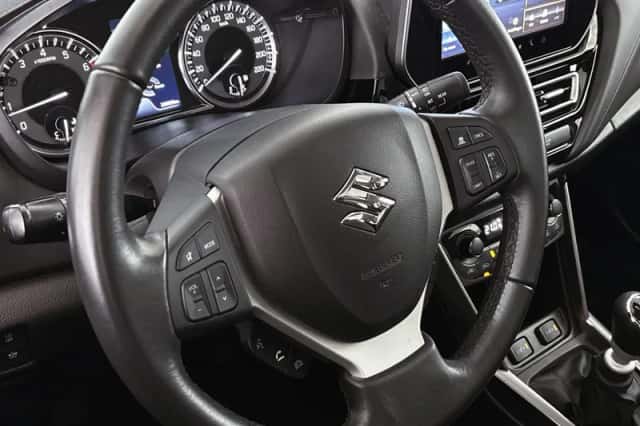Suzuki S-Cross (2022) thumbnail 12