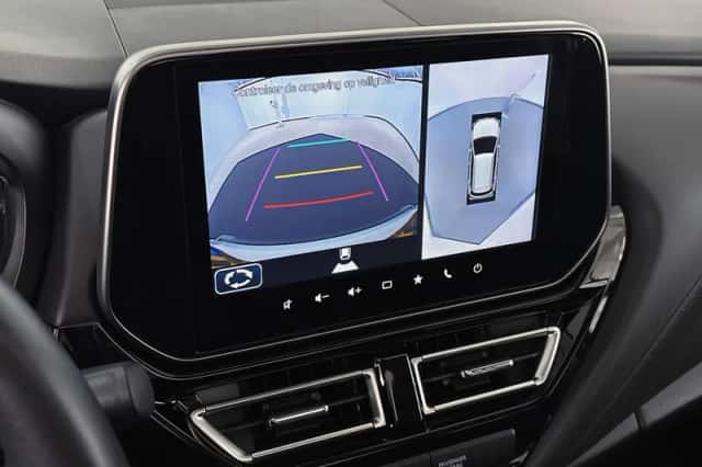 Suzuki S-Cross (2022) thumbnail 16