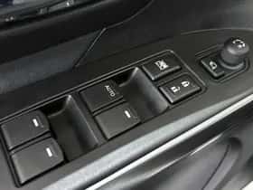 Suzuki S-Cross (2022) thumbnail 31