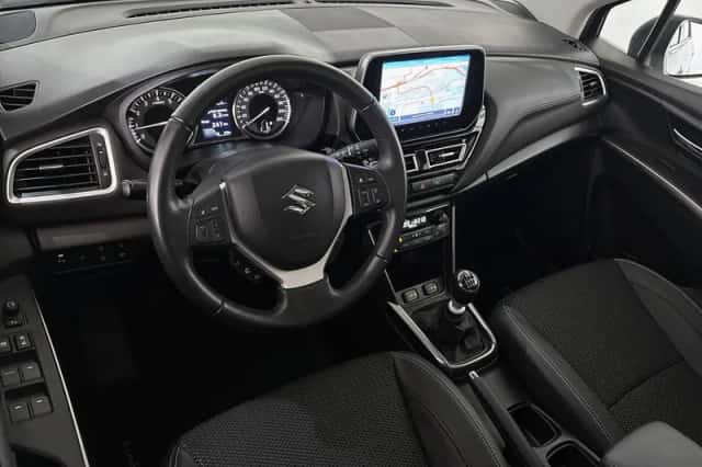 Suzuki S-Cross (2022) thumbnail 5