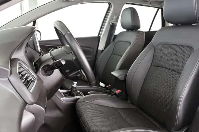 Suzuki S-Cross (2022) thumbnail 6