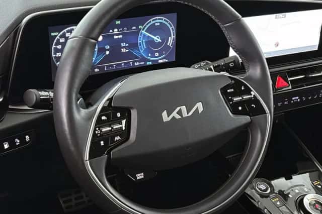 Kia Niro (2023) thumbnail 12