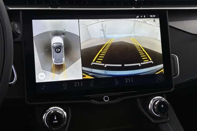 Lynk & Co 01 (2025) thumbnail 17