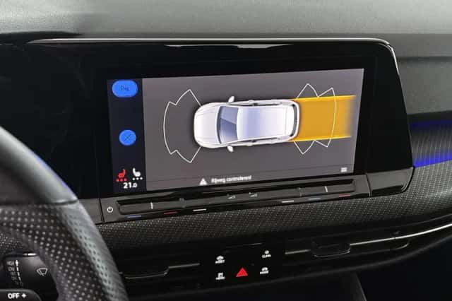 Volkswagen Golf (2021) thumbnail 15