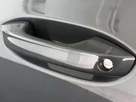 Volkswagen Golf (2021) thumbnail 17