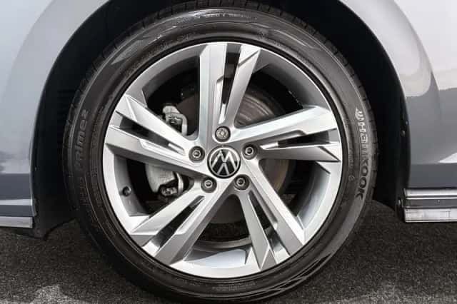 Volkswagen Golf (2021) thumbnail 21