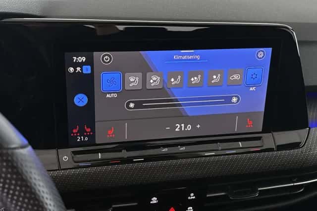 Volkswagen Golf (2021) thumbnail 22