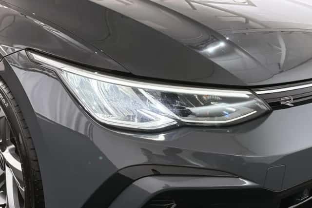 Volkswagen Golf (2021) thumbnail 35
