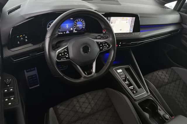 Volkswagen Golf (2021) thumbnail 5