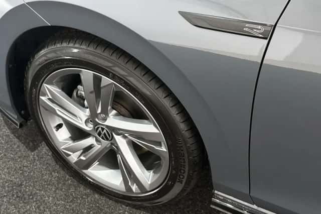 Volkswagen Golf (2021) thumbnail 41
