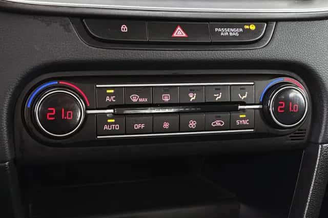 Kia Ceed Sportswagon (2023) thumbnail 21
