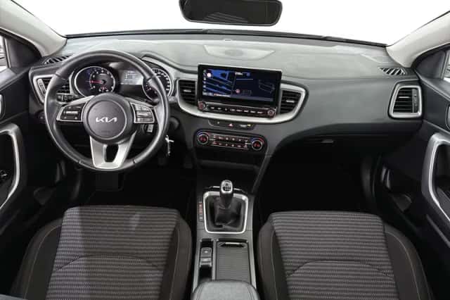 Kia Ceed Sportswagon (2023) thumbnail 7