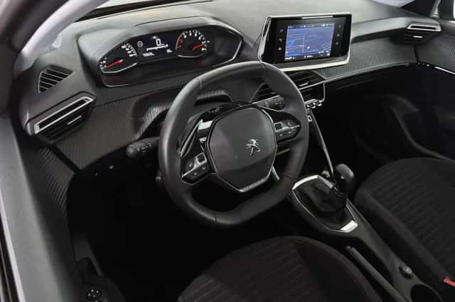 Peugeot 208 (2023) thumbnail 5