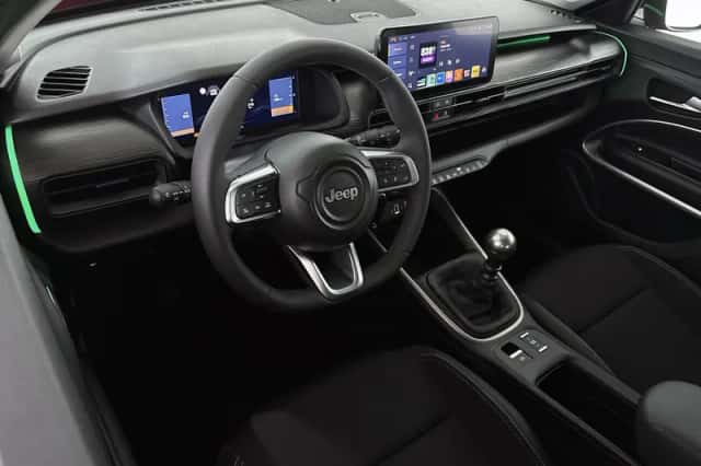 Jeep Avenger (2025) thumbnail 5