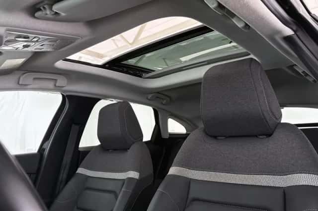 Citroën ë-C4 (2022) thumbnail 8
