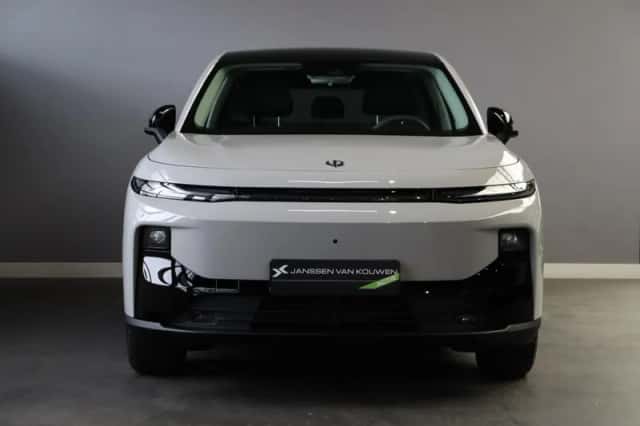 Leapmotor B10 (2026) thumbnail 2