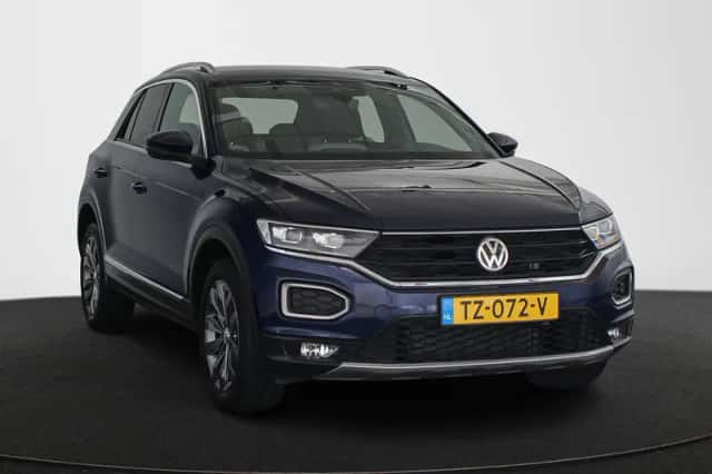 Volkswagen T-Roc (2018) thumbnail 2