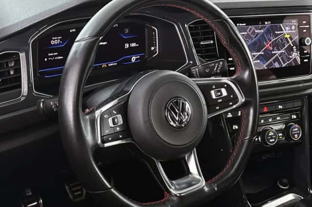 Volkswagen T-Roc (2018) thumbnail 11