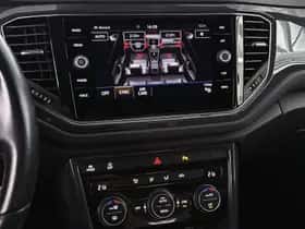Volkswagen T-Roc (2018) thumbnail 21
