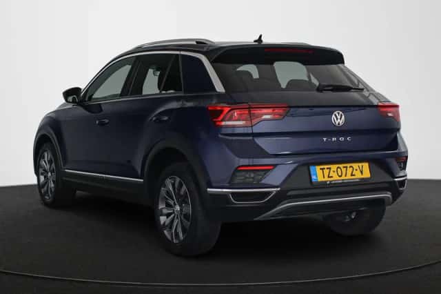 Volkswagen T-Roc (2018) thumbnail 4