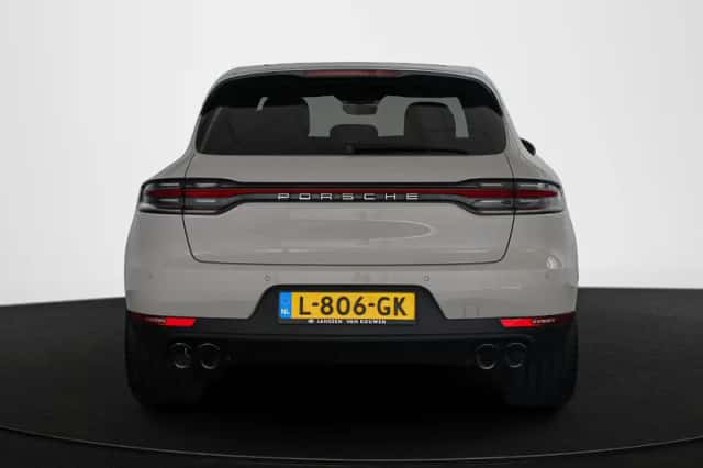 Porsche Macan (2020) thumbnail 15