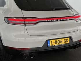 Porsche Macan (2020) thumbnail 23
