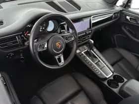 Porsche Macan (2020) thumbnail 5