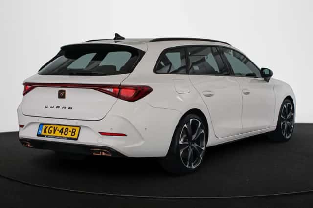 CUPRA Leon Sportstourer (2023) thumbnail 3