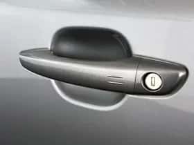 Peugeot e-2008 (2020) thumbnail 18