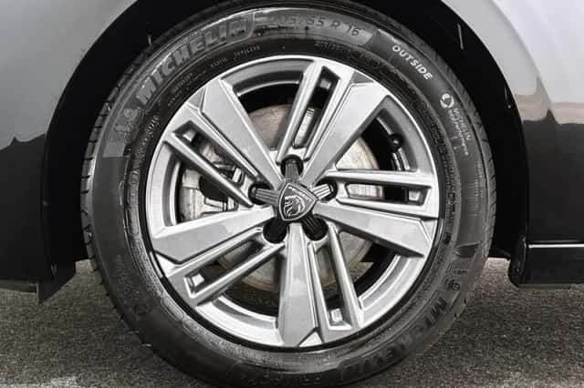 Peugeot 308 (2024) thumbnail 19