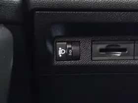 Peugeot 308 (2024) thumbnail 21