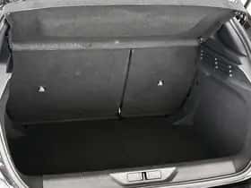 Peugeot 308 (2024) thumbnail 9
