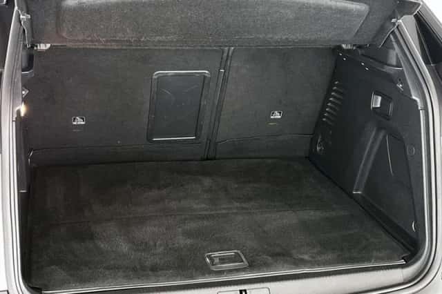 Peugeot 3008 (2021) thumbnail 11
