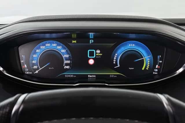 Peugeot 3008 (2021) thumbnail 13