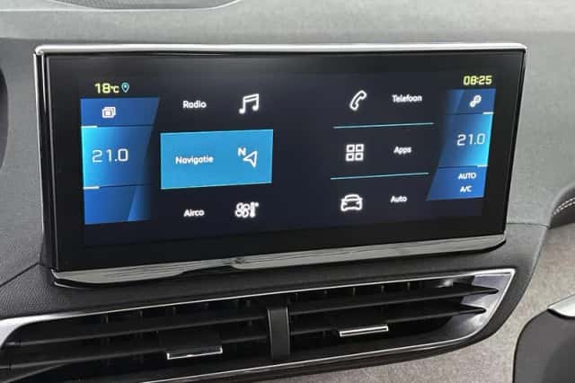 Peugeot 3008 (2021) thumbnail 15