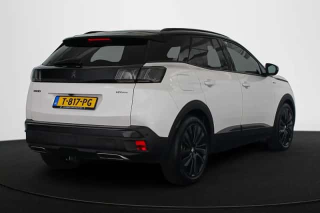 Peugeot 3008 (2021) thumbnail 3