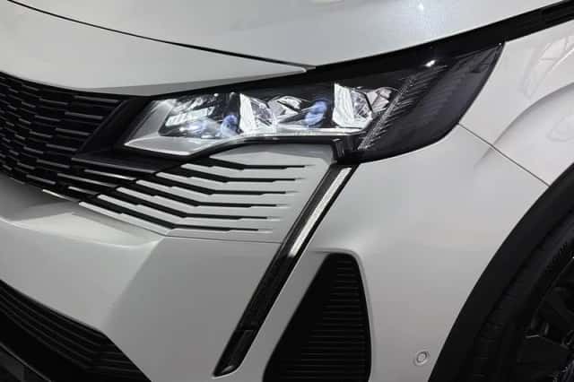 Peugeot 3008 (2021) thumbnail 23