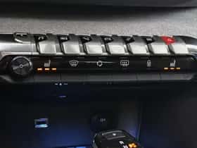 Peugeot 3008 (2021) thumbnail 26