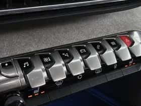 Peugeot 3008 (2021) thumbnail 39