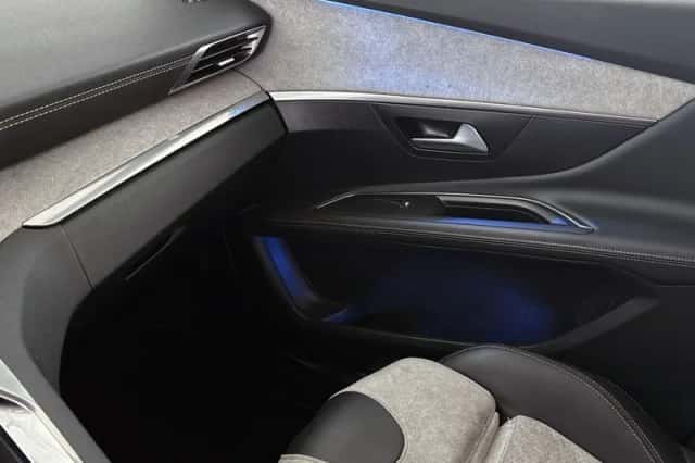 Peugeot 3008 (2021) thumbnail 44