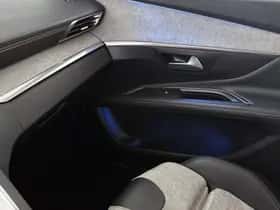 Peugeot 3008 (2021) thumbnail 44