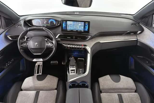 Peugeot 3008 (2021) thumbnail 7