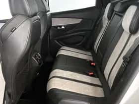 Peugeot 3008 (2021) thumbnail 10