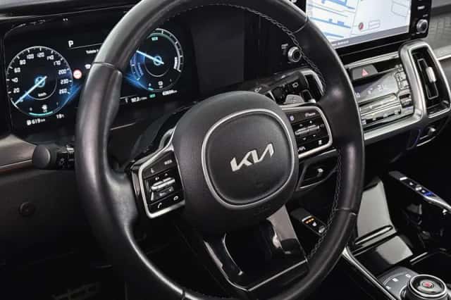 Kia Sorento (2022) thumbnail 13