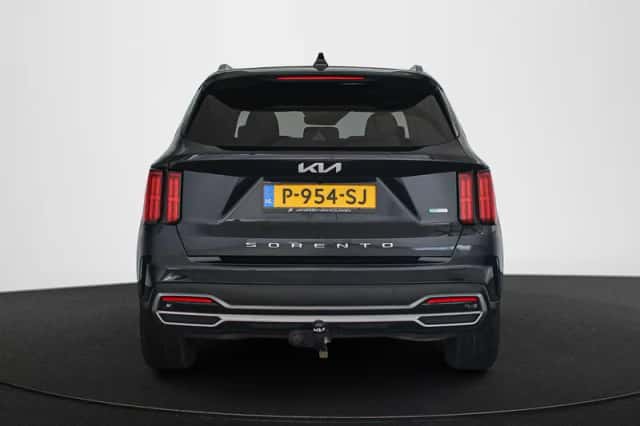 Kia Sorento (2022) thumbnail 16