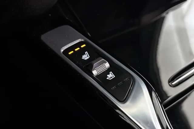 Kia Sorento (2022) thumbnail 26