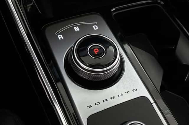 Kia Sorento (2022) thumbnail 32