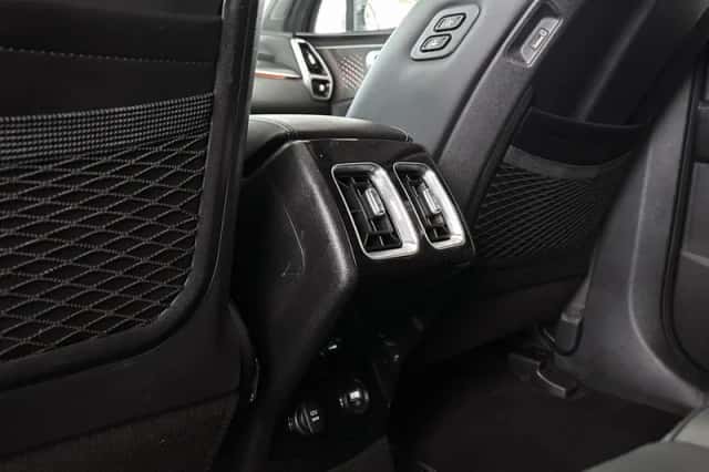 Kia Sorento (2022) thumbnail 39
