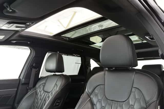 Kia Sorento (2022) thumbnail 8